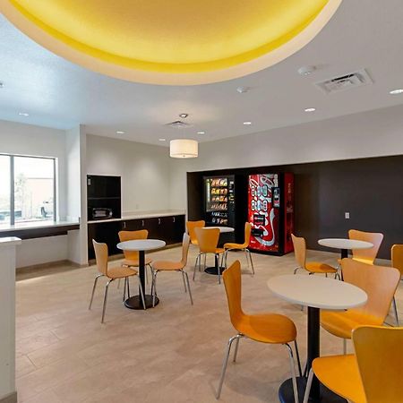 Motel 6 Austin Airport المظهر الخارجي الصورة
