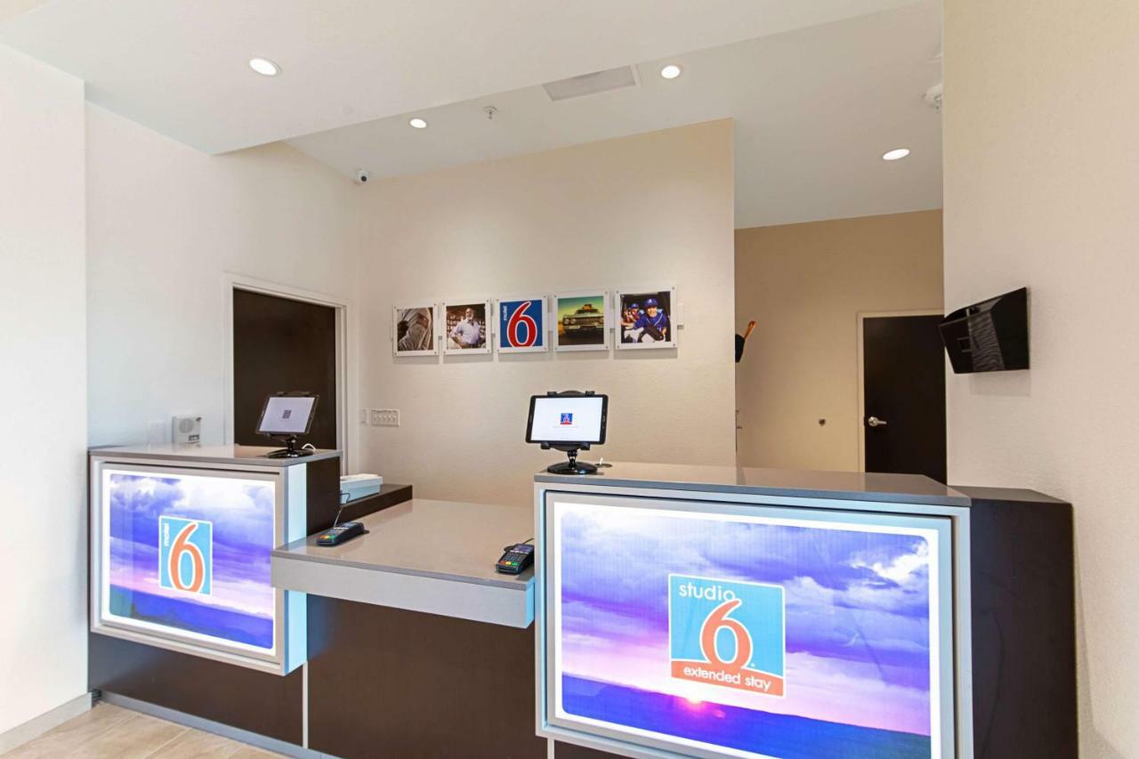 Motel 6 Austin Airport المظهر الخارجي الصورة