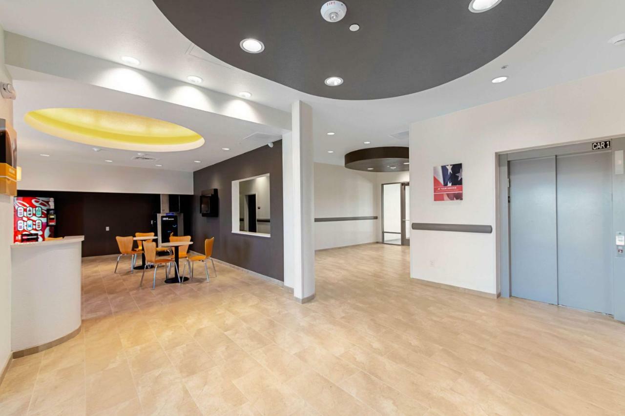 Motel 6 Austin Airport المظهر الخارجي الصورة