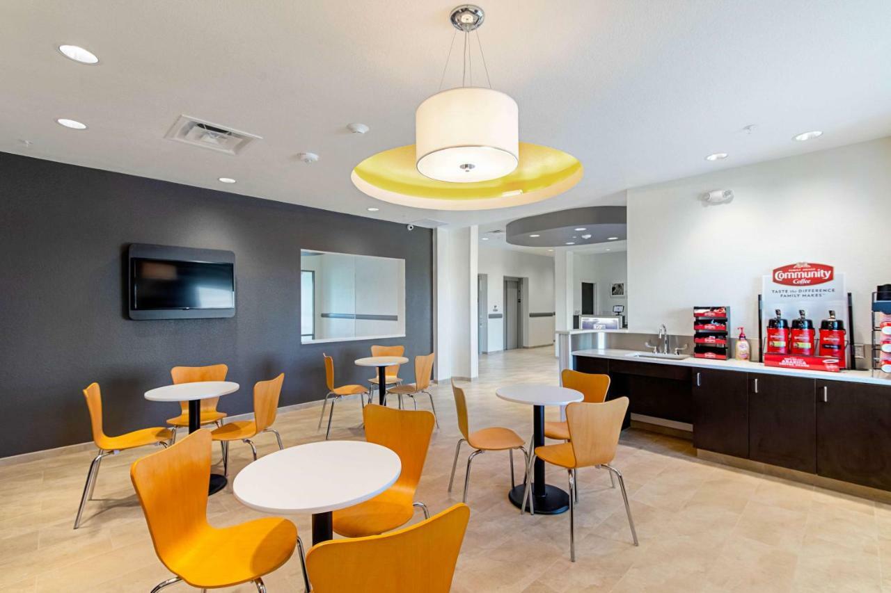Motel 6 Austin Airport المظهر الخارجي الصورة